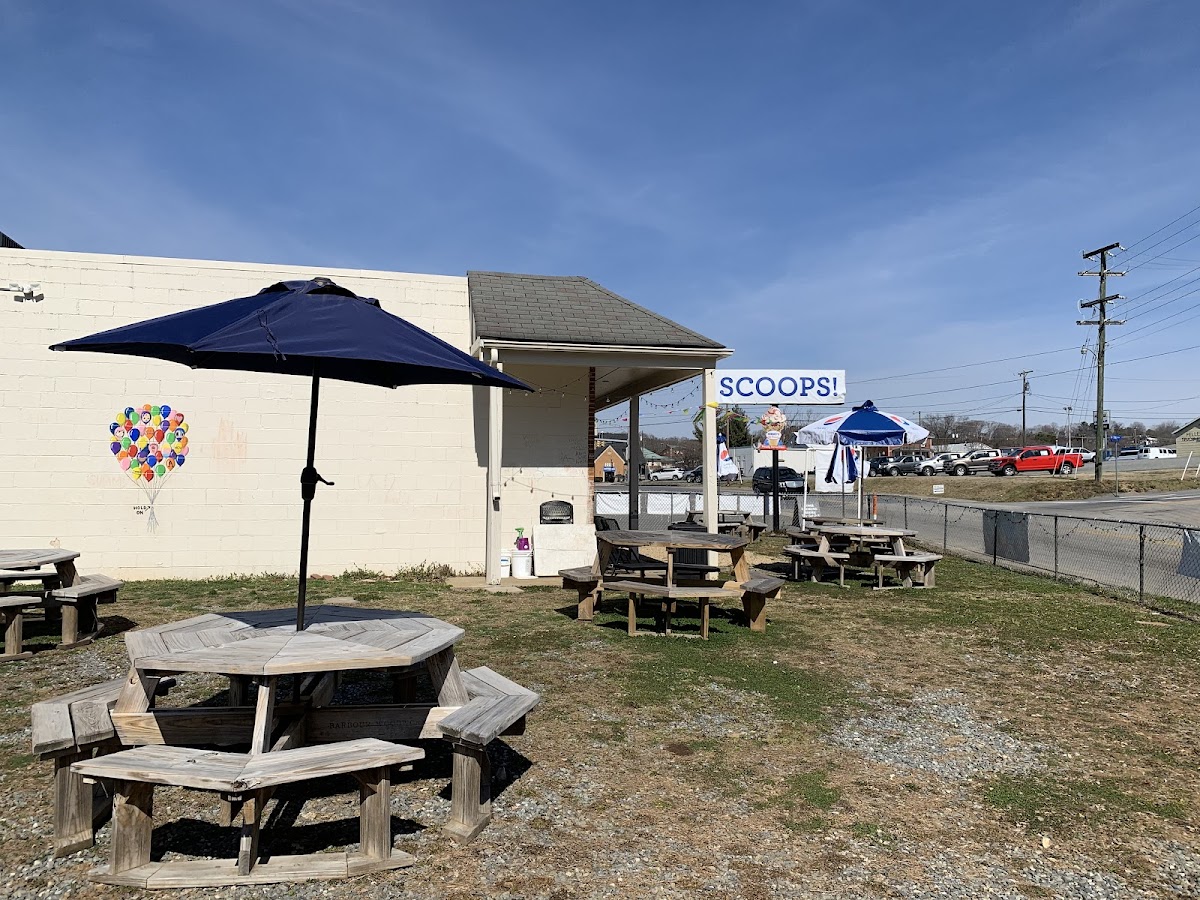 Scoops Ice Cream - Altavista