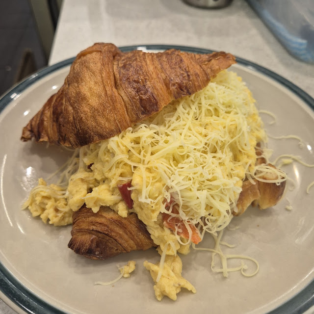 Chili Scramble Egg with Croissant
