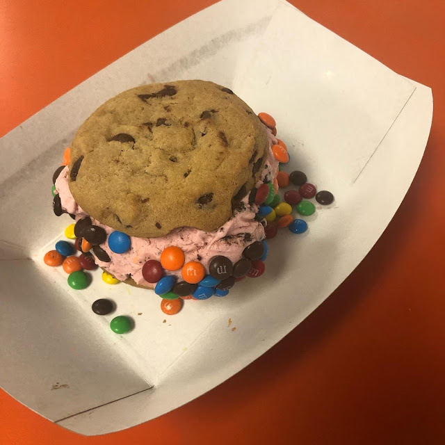 Ice Cream Sandwich Blackberry Oreo