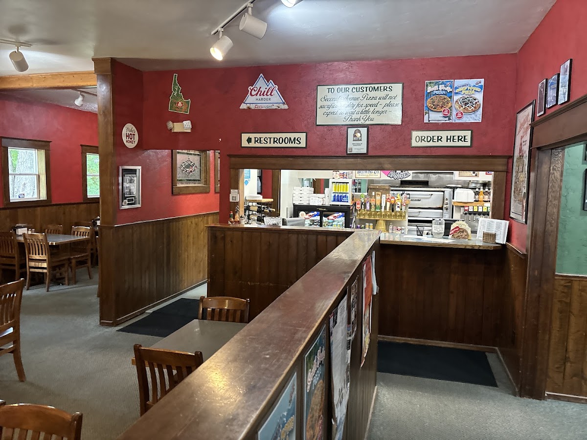 Second Avenue Pizza
