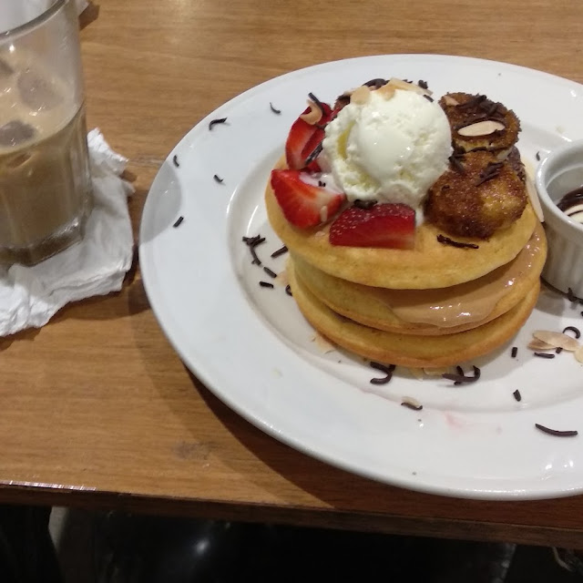 Choco Nut Pancake