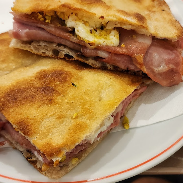 Focaccia De Mortadela