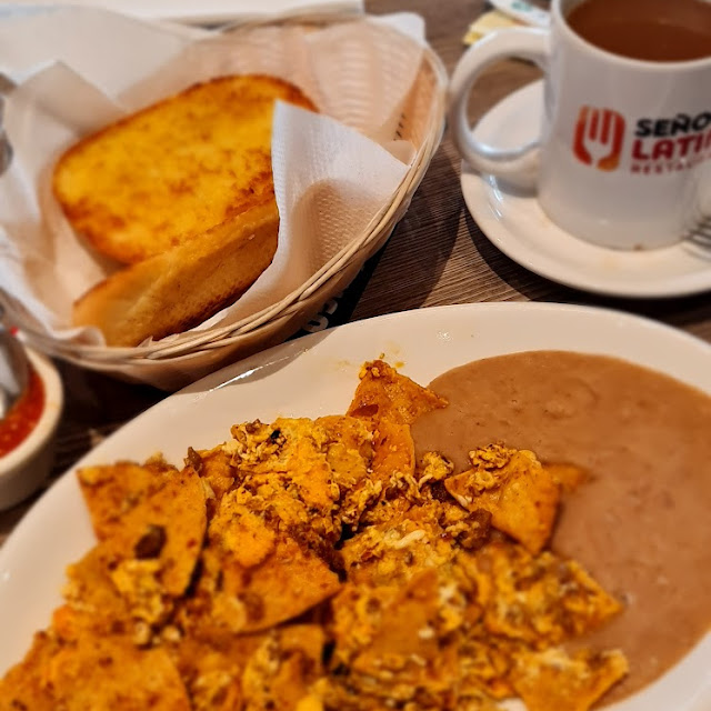 Migas Con Chorizo Con Huevo