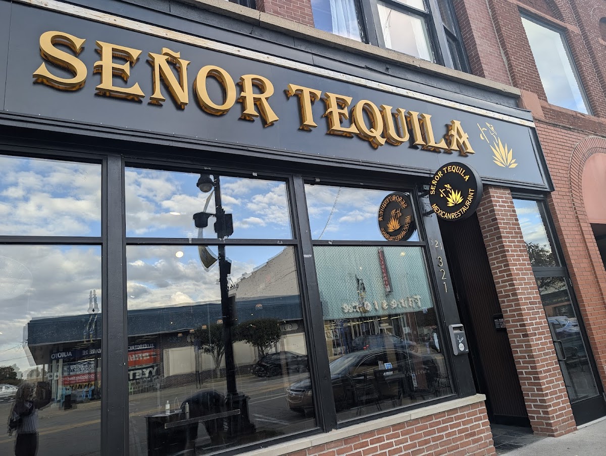 Señor Tequila Mexican Restaurant