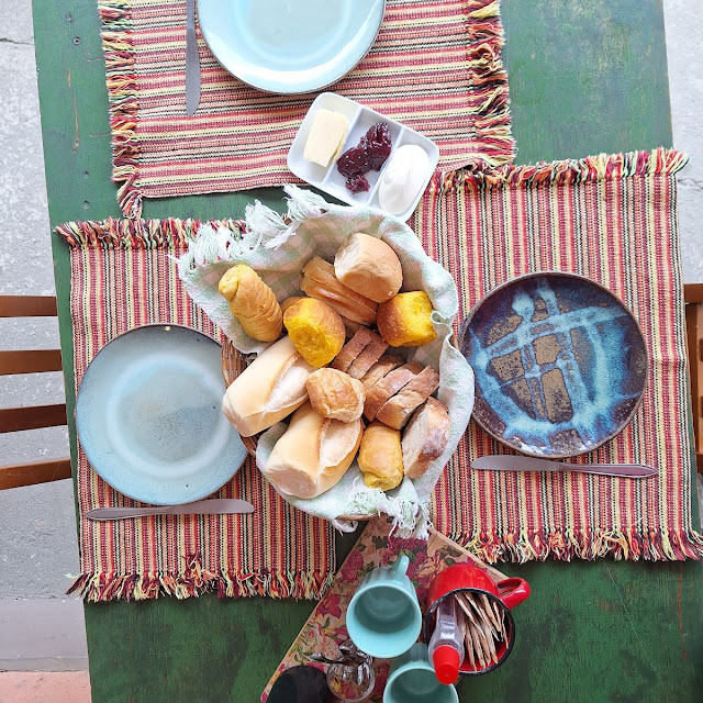 Café Completo Para Acordar