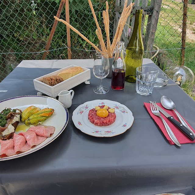 Assortimento Di Antipasti