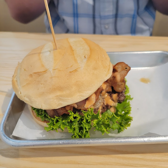 Shem Burger