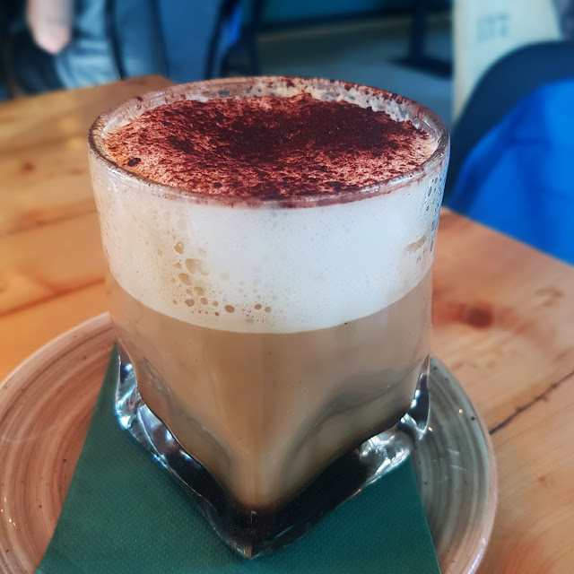 Latte Con Caramelo