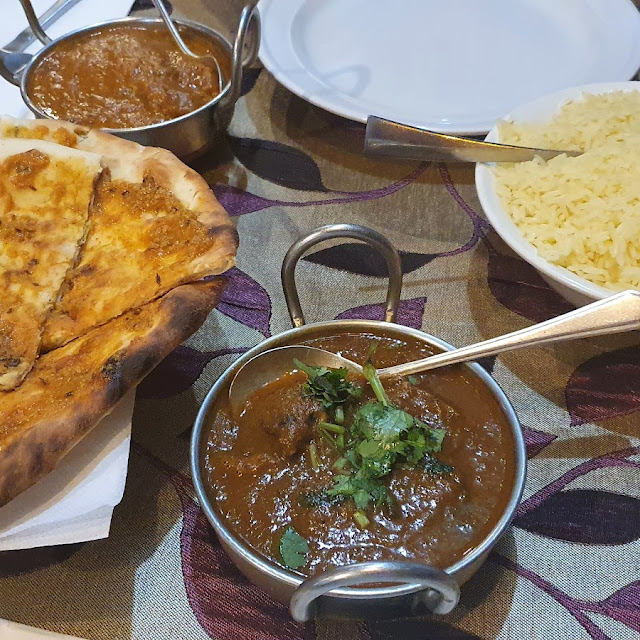 Paya with 1 Plain Naan