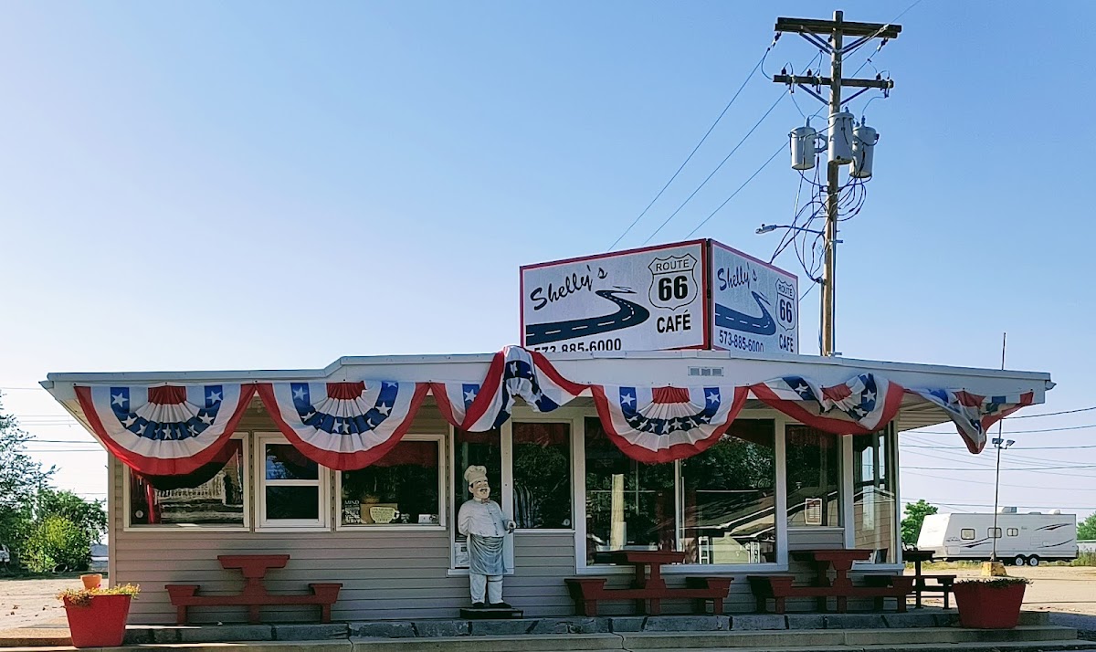 Shelly's Route 66 Cafe