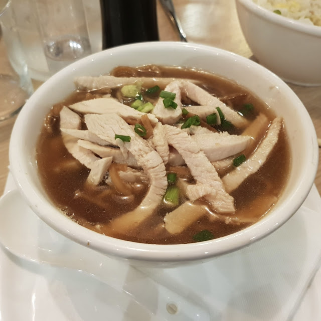 Soupe Nouilles Sautées Au Poulet