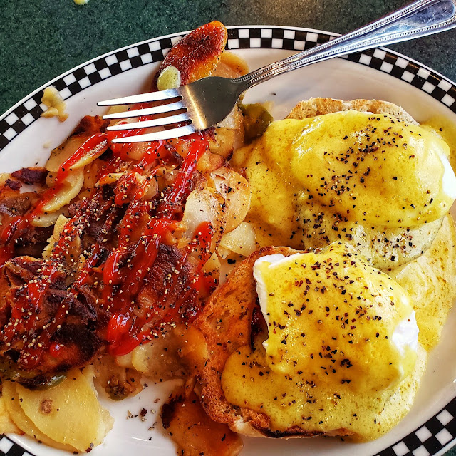 Eggs Benedict