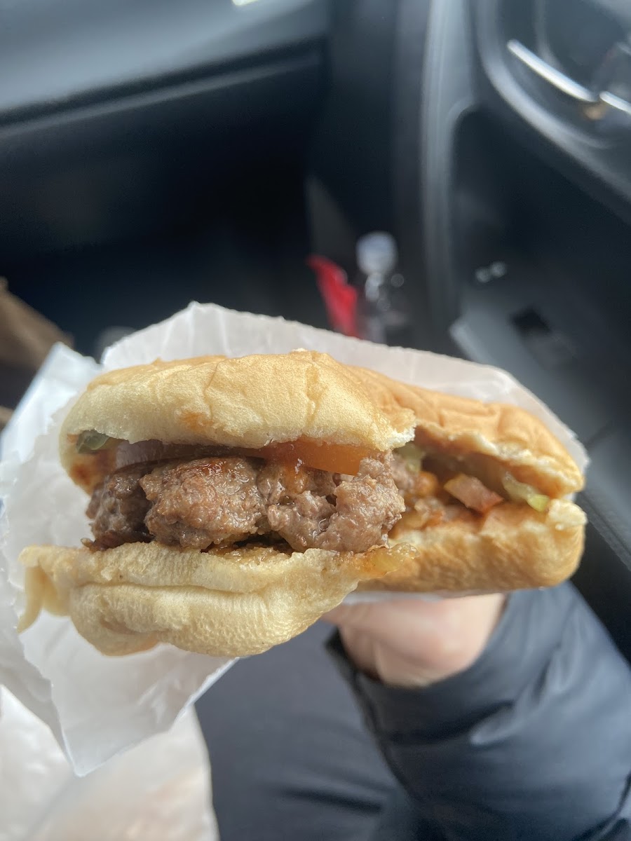Simone's Drive-In