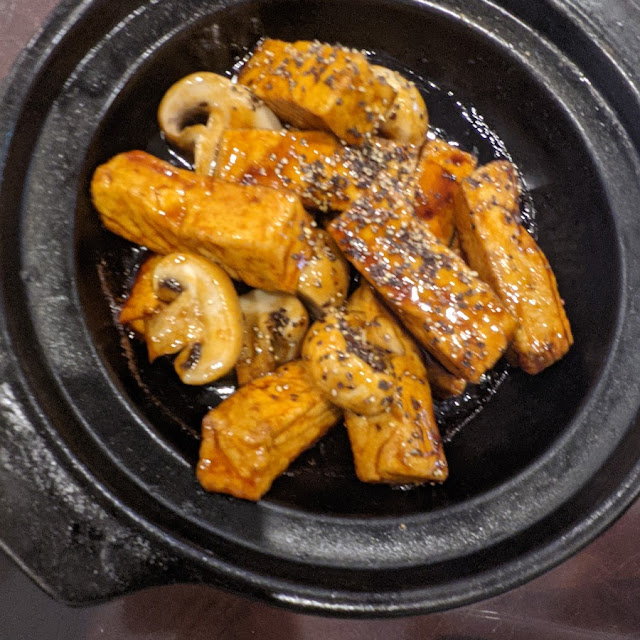 Hot Plate Tofu Mushroom Black Pepper