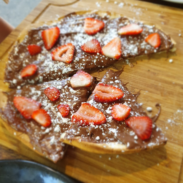 Nutella Pizza