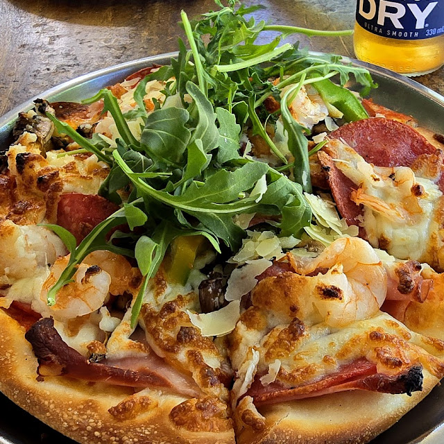 Deluxe Pizza
