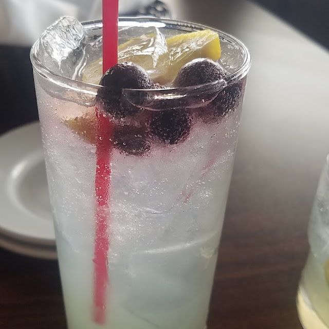 Blueberry Collins