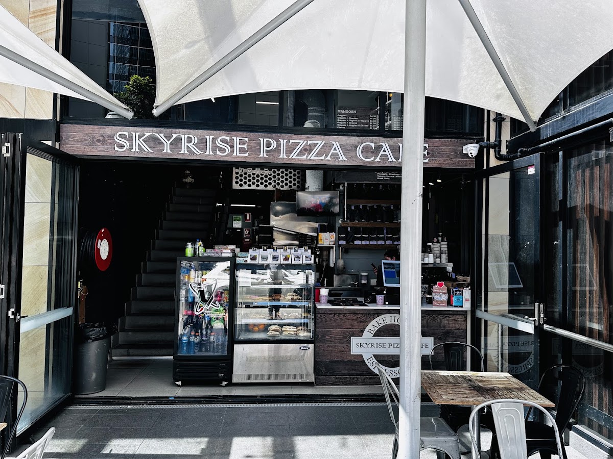 Skyrise pizza cafe