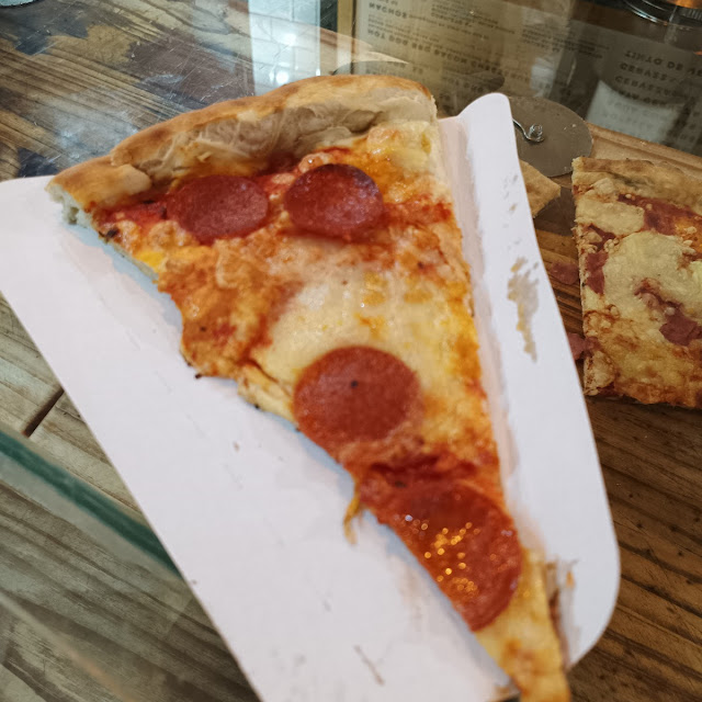Pepperoni Pizza Slice