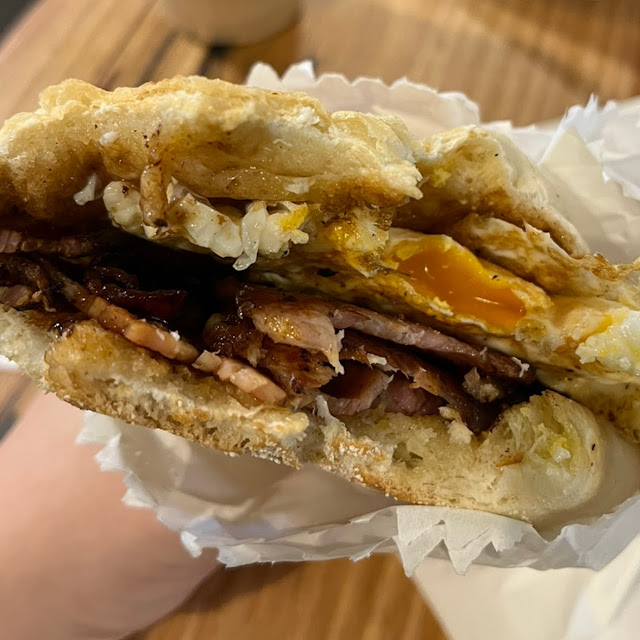 Bacon & Egg Roll