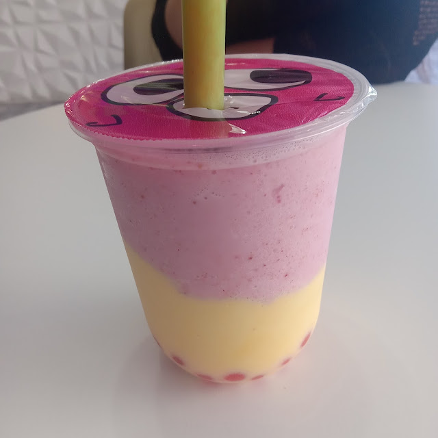 Mango Strawberry Banana Smoochie