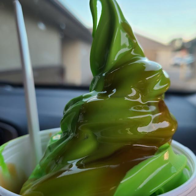 Green Apple Ice Cream Sundae with Hot Caramel