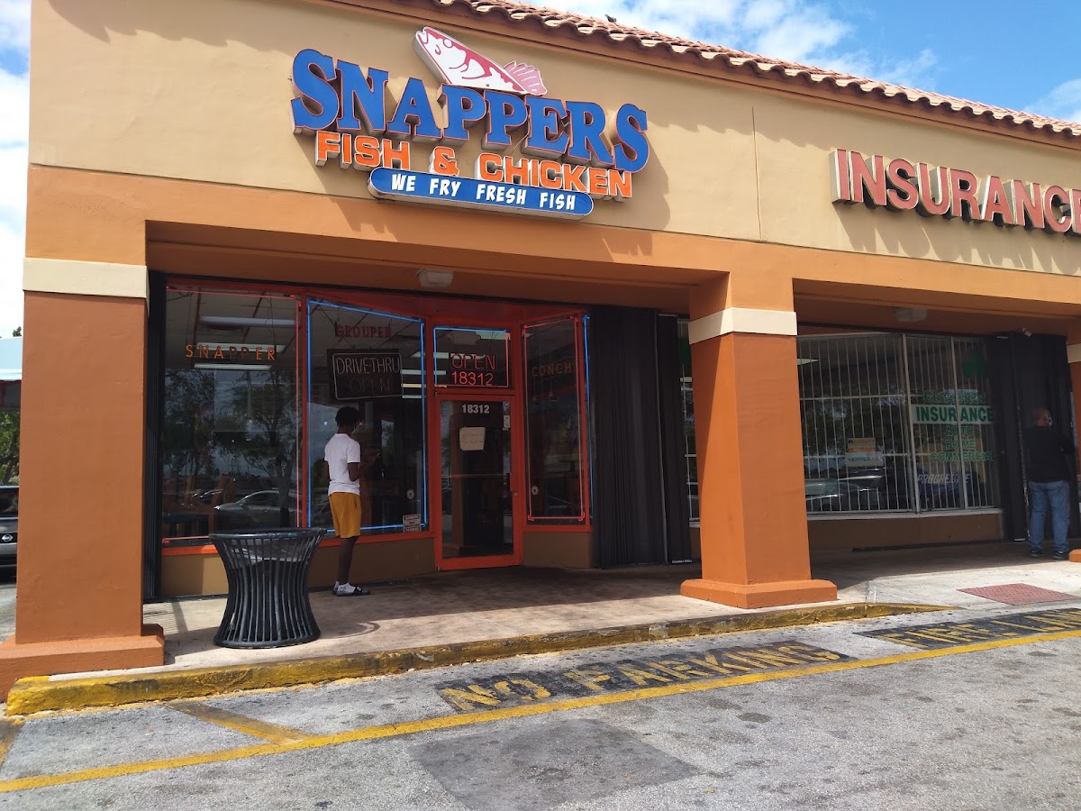 Snapper's Fish & Chicken - Miami