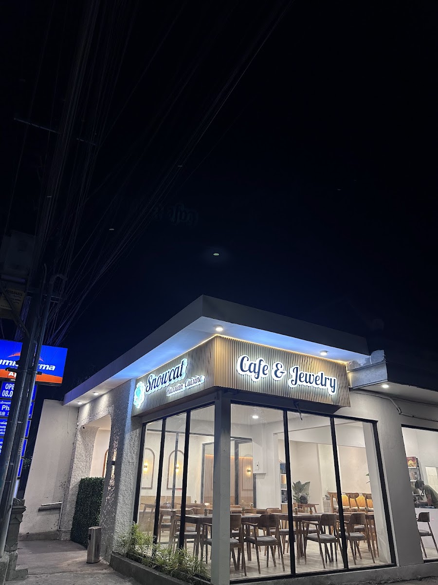 Snowcat Bali USSR Cuisine