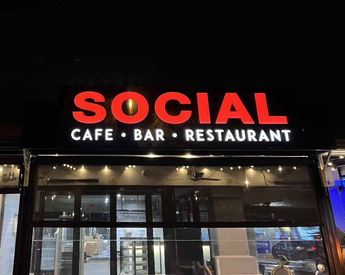 Social Cafe Restaurant