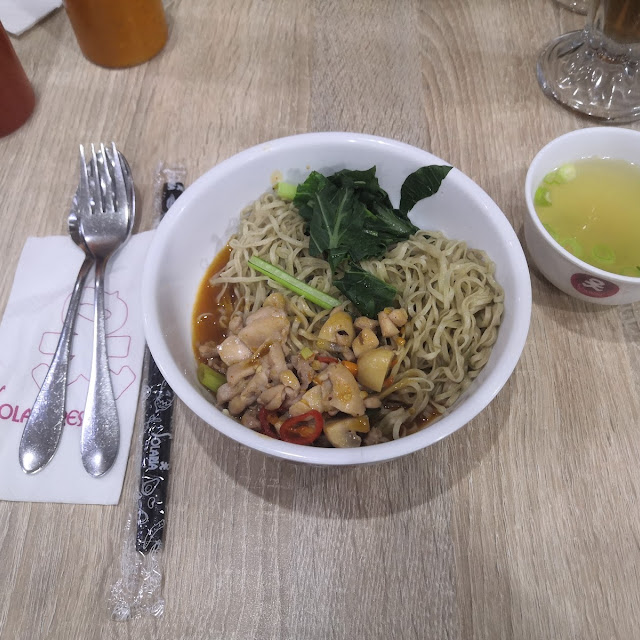 Mie Ayam Spesial Solaria Spicy