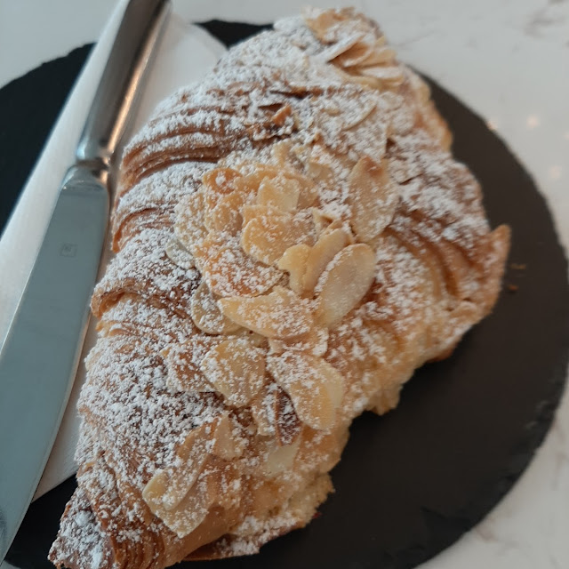 Almond Croissant