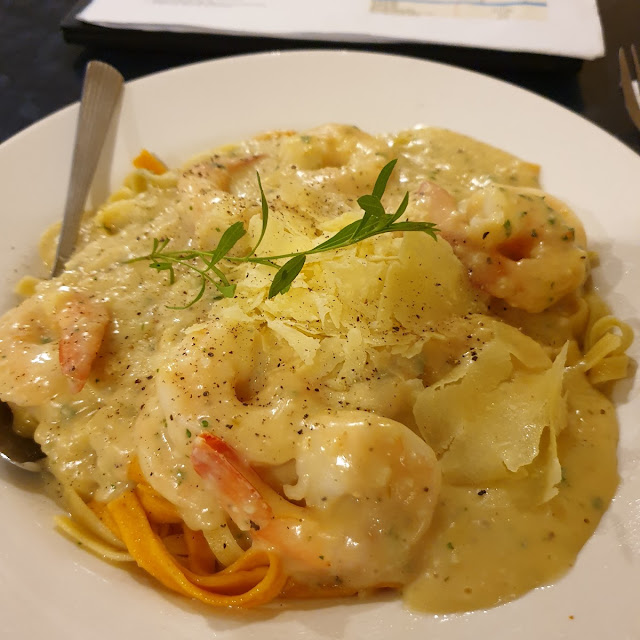 Fettuccine Garlic Prawns