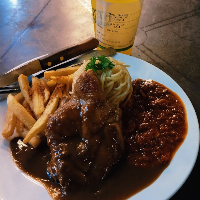 Spaghetti Bolognese Chicken Grill