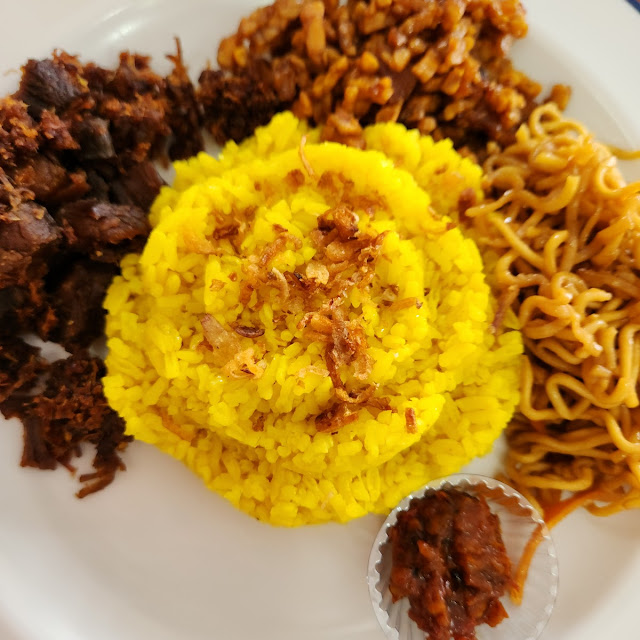 Nasi Kuning Empal