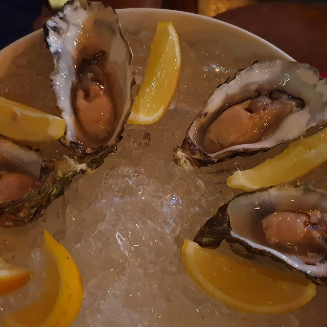 Fresh Oysters