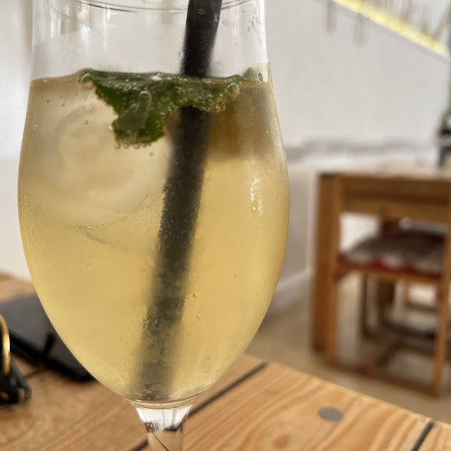 Ginger Spritz