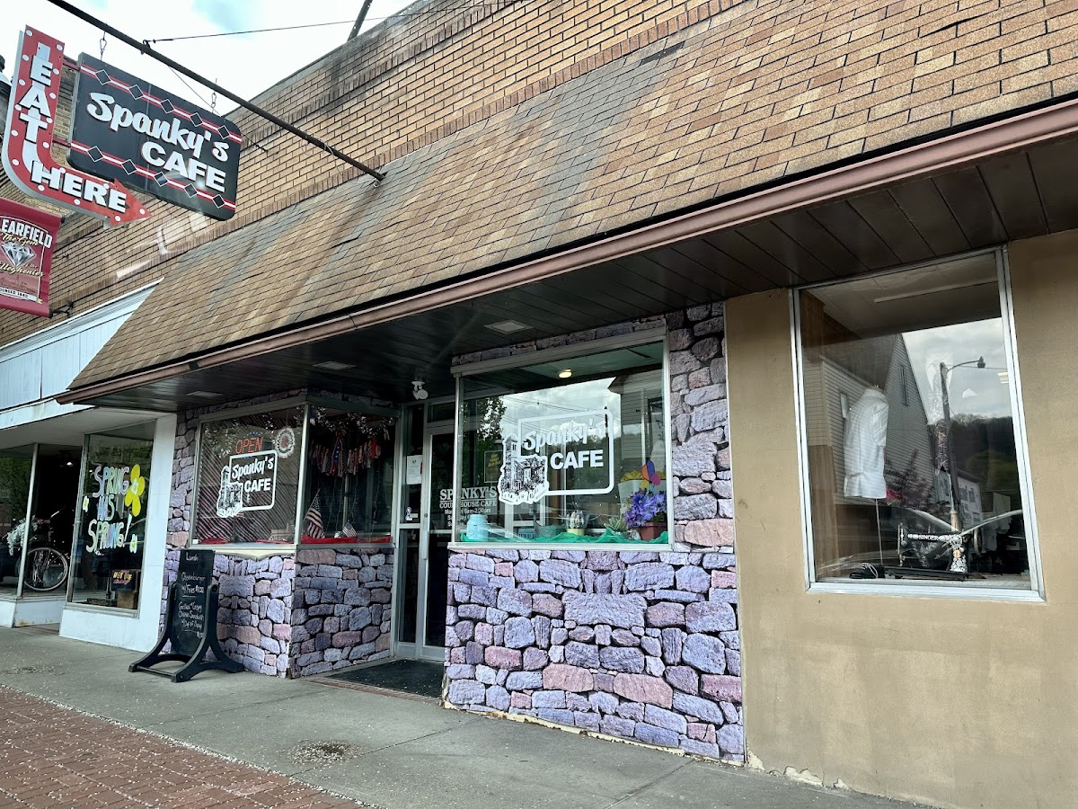 Spanky's Courthouse Cafe