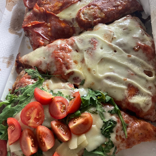 Margherita Salame Piccante E Primavera Rucola Pomodorini E Grana