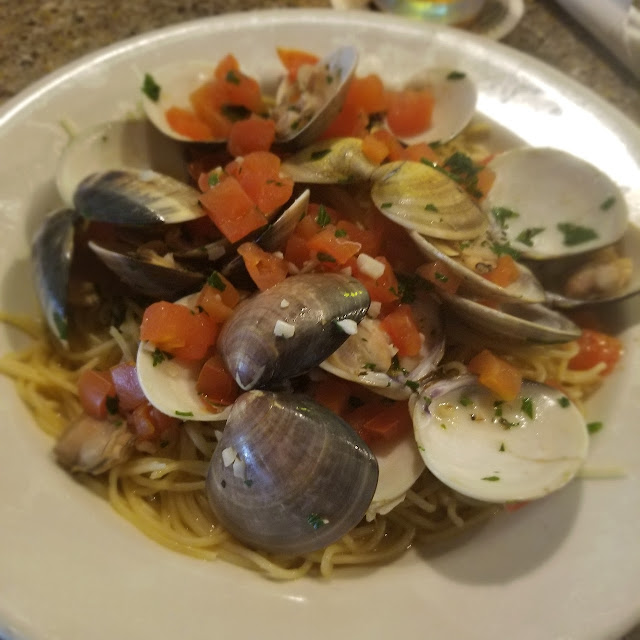 Clams and Spaghetti