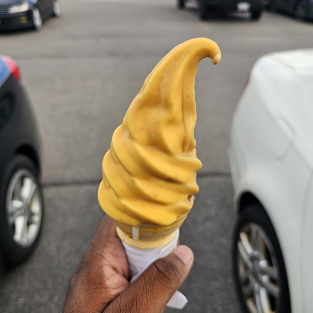 Vanilla Ice Cream Cone with Butterscotch Dip