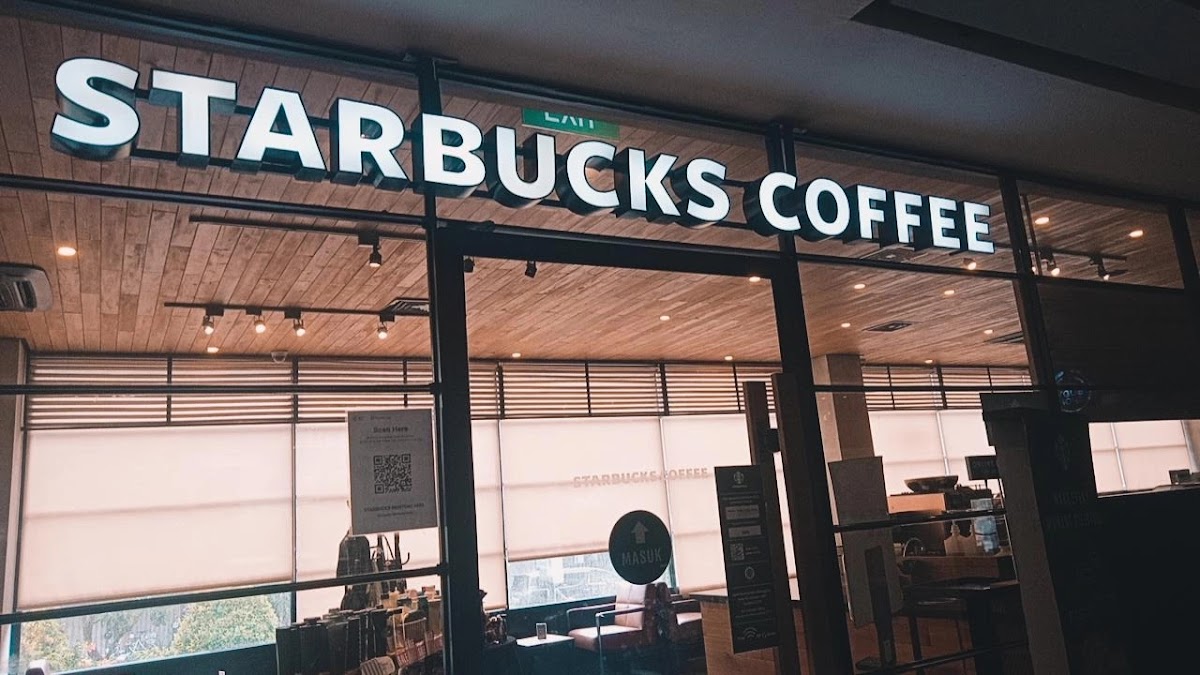 Starbucks Menteng Huis