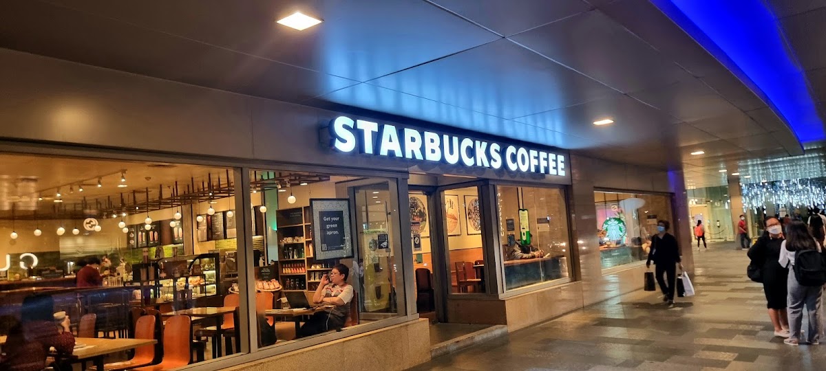 Starbucks ShangriLa Plaza Level 1