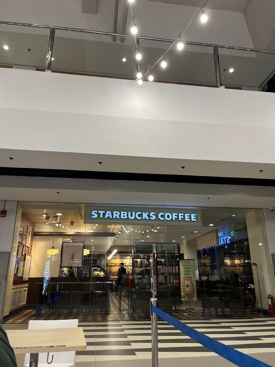 Starbucks - The District Imus