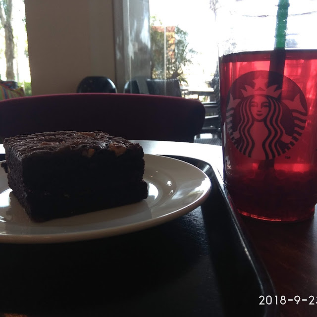 Pecan Pie and Hibiscus Tea