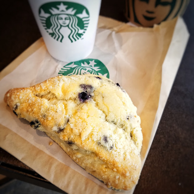 Petite Vanilla Bean Scone