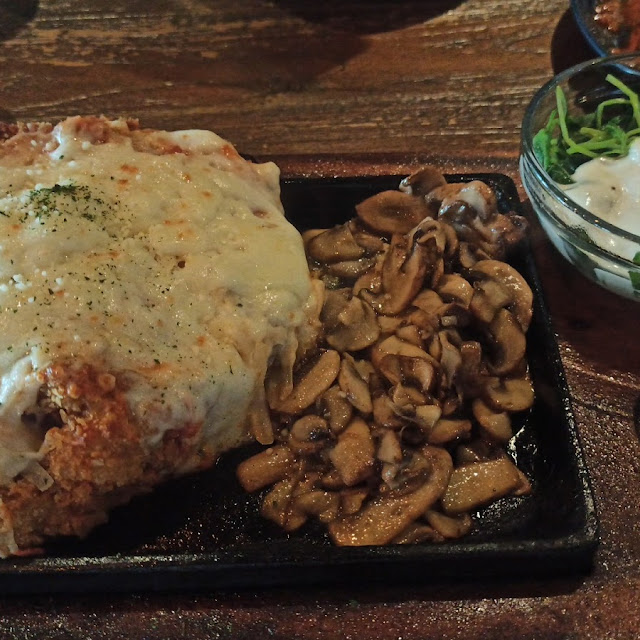 Chicken Parmigiana