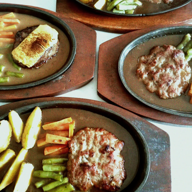 Hamburg Beef Steak & Chiken Steak