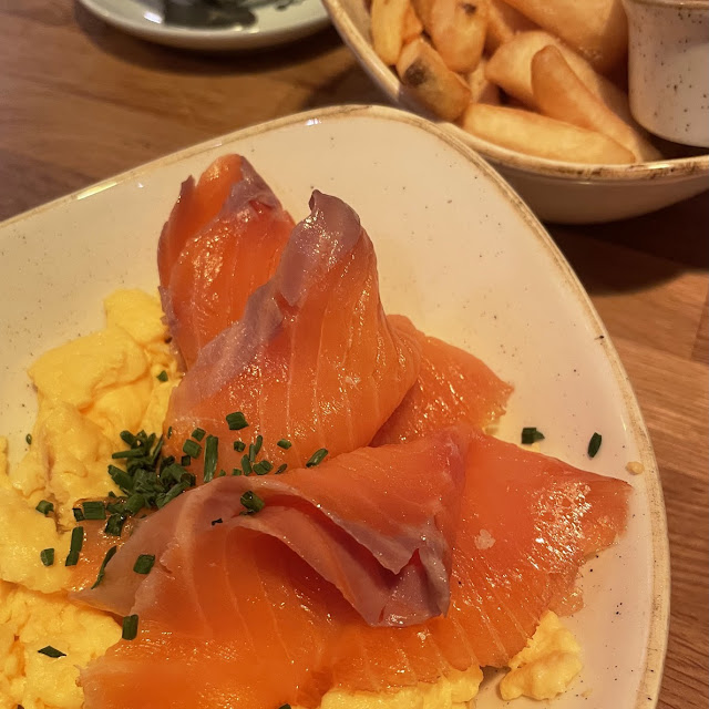 Scrambled Eggs with Smoked Salmon
