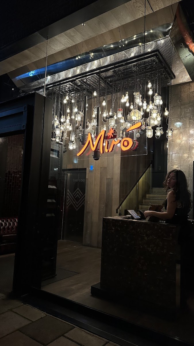 SUBMISSION Mayfair (Miro)