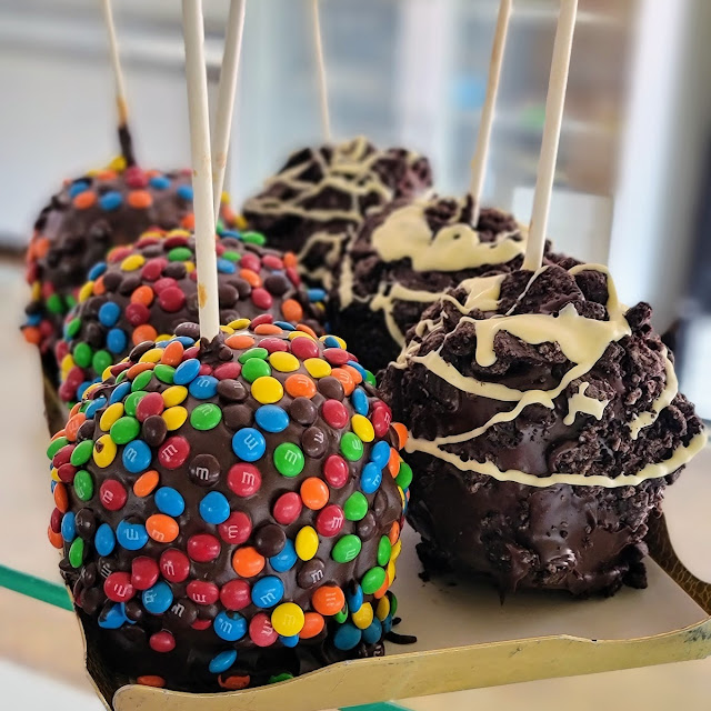 M& M and Oreo Cookie Candied Apple